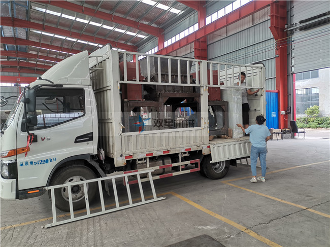 1000型<a href='http://lifuhuoban.cn/ssxl/10.html' target='_blank'><span>金屬撕碎機(jī)</span></a>發(fā)貨發(fā)往河北