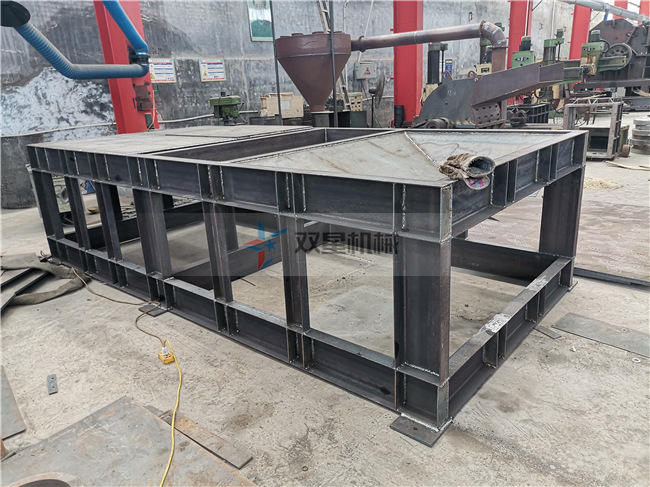 <a href='http://lifuhuoban.cn/psxl/4.html' target='_blank'><span>廢鋼破碎機(jī)</span></a>廠家生產(chǎn)車間