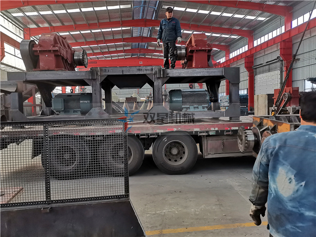 1300型金屬破碎機(jī)發(fā)貨現(xiàn)場實(shí)拍