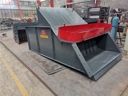 小型金屬破碎機價格多少錢，在設(shè)備選購上要注意哪些問題？