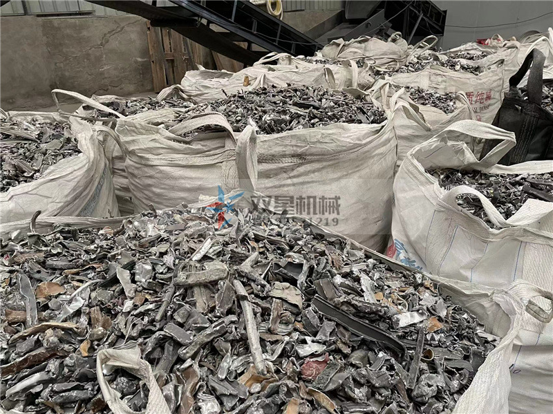 <a href='http://lifuhuoban.cn/psxl/1279.html' target='_blank'><span>廢鋁破碎機</span></a>破碎料